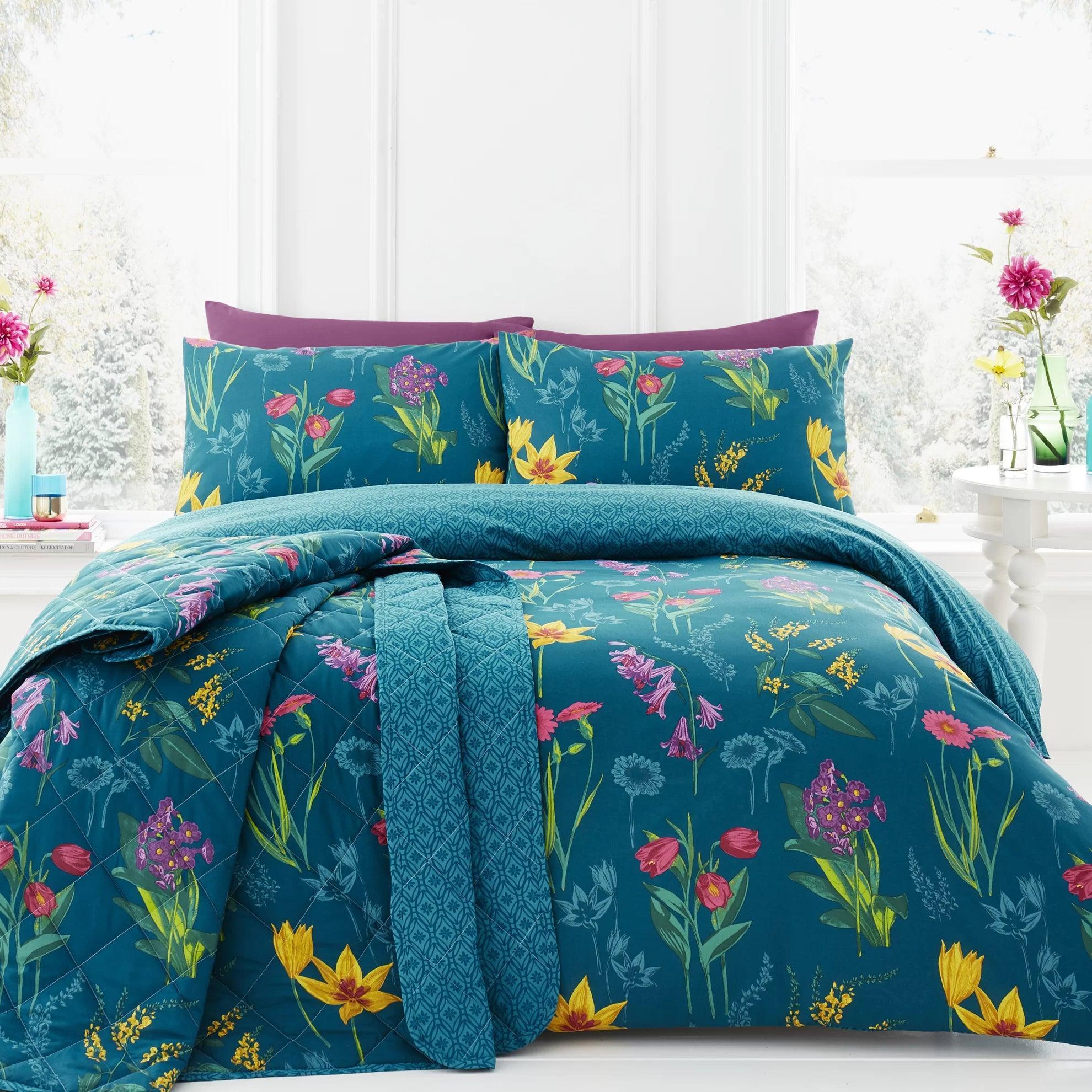 Efrebo Polyester Floral Duvet Cover Set with Pillowcases - YANDZ HOME