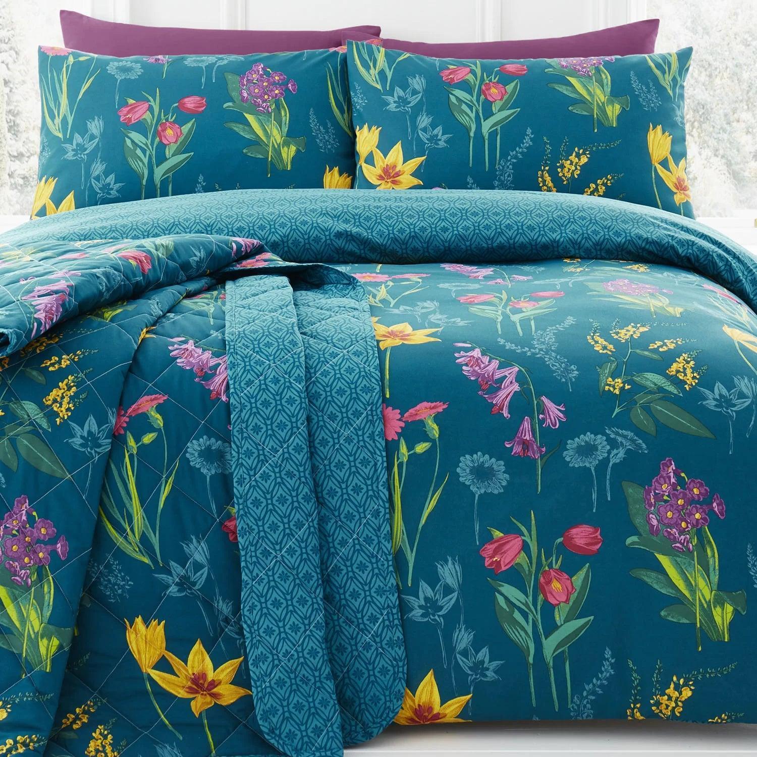 Efrebo Polyester Floral Duvet Cover Set with Pillowcases - YANDZ HOME